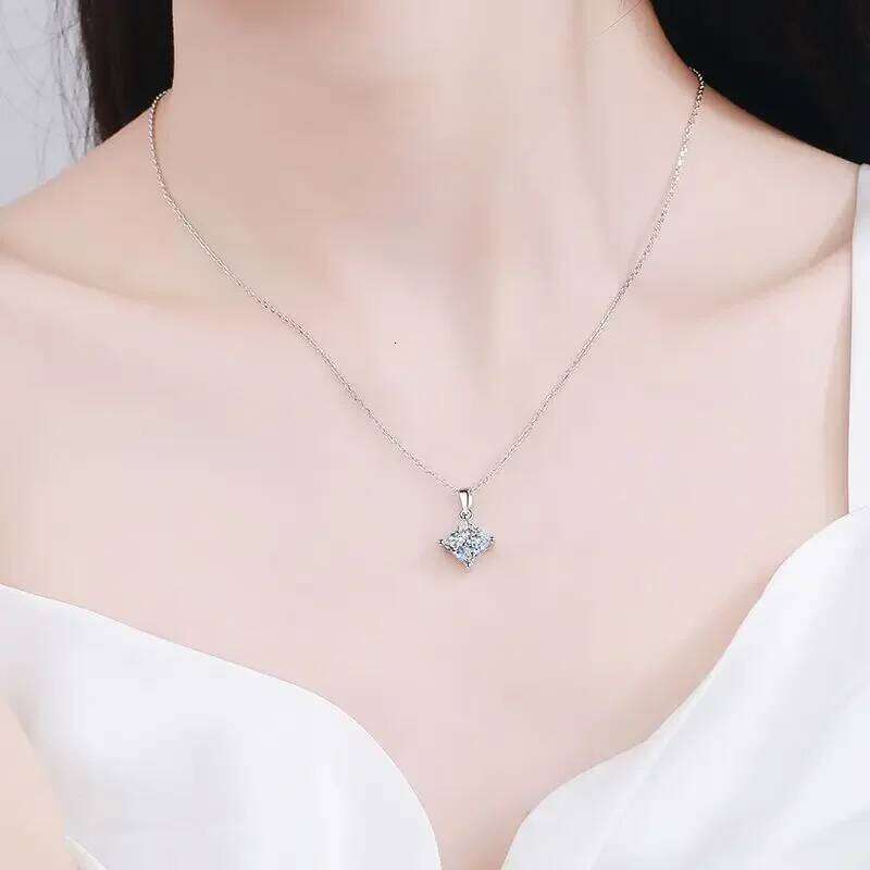 18K gold diamond inlaid simple quad pendant 1 2 Ct princess shaped irregular moissanite necklace b60