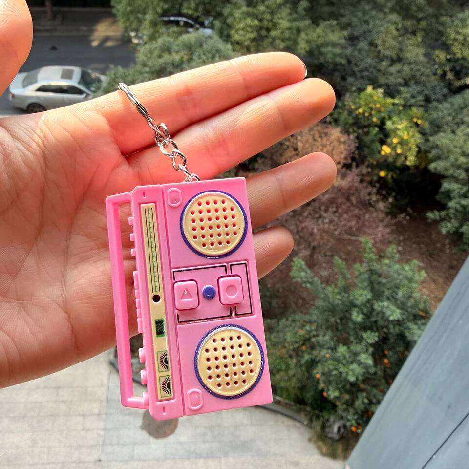 ZAKOL Retro Creative Funny Mini Radio Recorder Music Toys Bag Ornaments DIY Recording Blessing Key Ring Gift