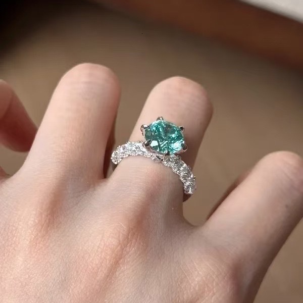 Luxury Brand Designer Jewelry Flash Paraiba Green Mint Wave Ring Light Luxury Fashion Micro-Pave 3 Fashion Green Diamond Wedding Ring Wholesale