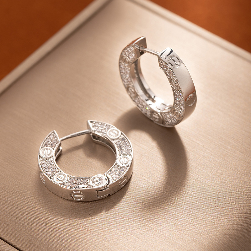 Designer Luxury Brand Designer Gold Small Circle Hoop Earrings For Women 2025 New High-end Elegant Simple Clip-on Ear Jewelry Hot-selling