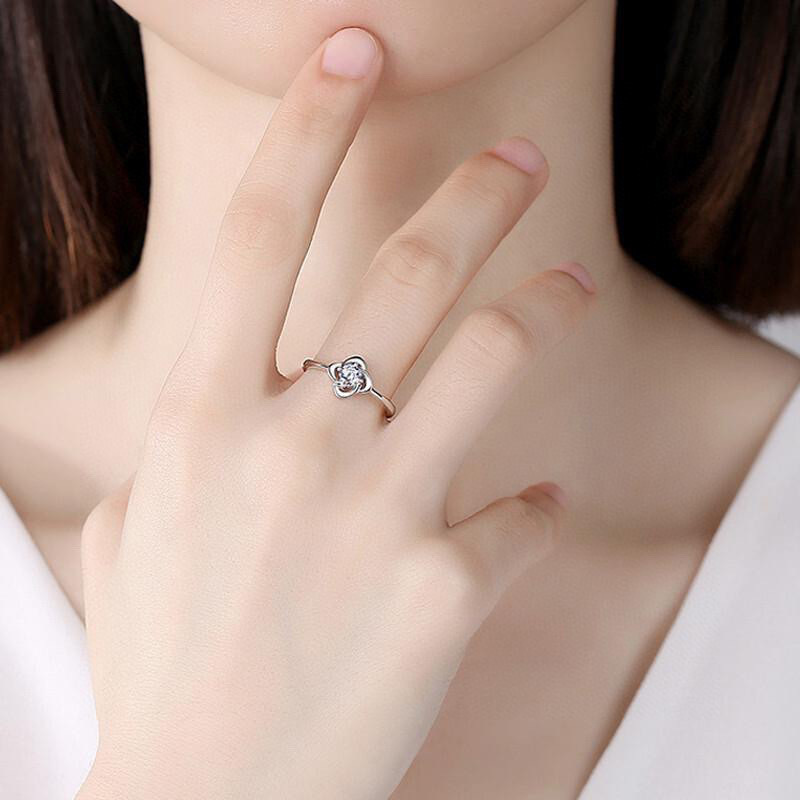 Exquisite Moissanite Inlaid Four Leaf Clover Ring Niche And Luxurious Design Adjustable Ring With Movable Mouth High Quality And Versatile Gift