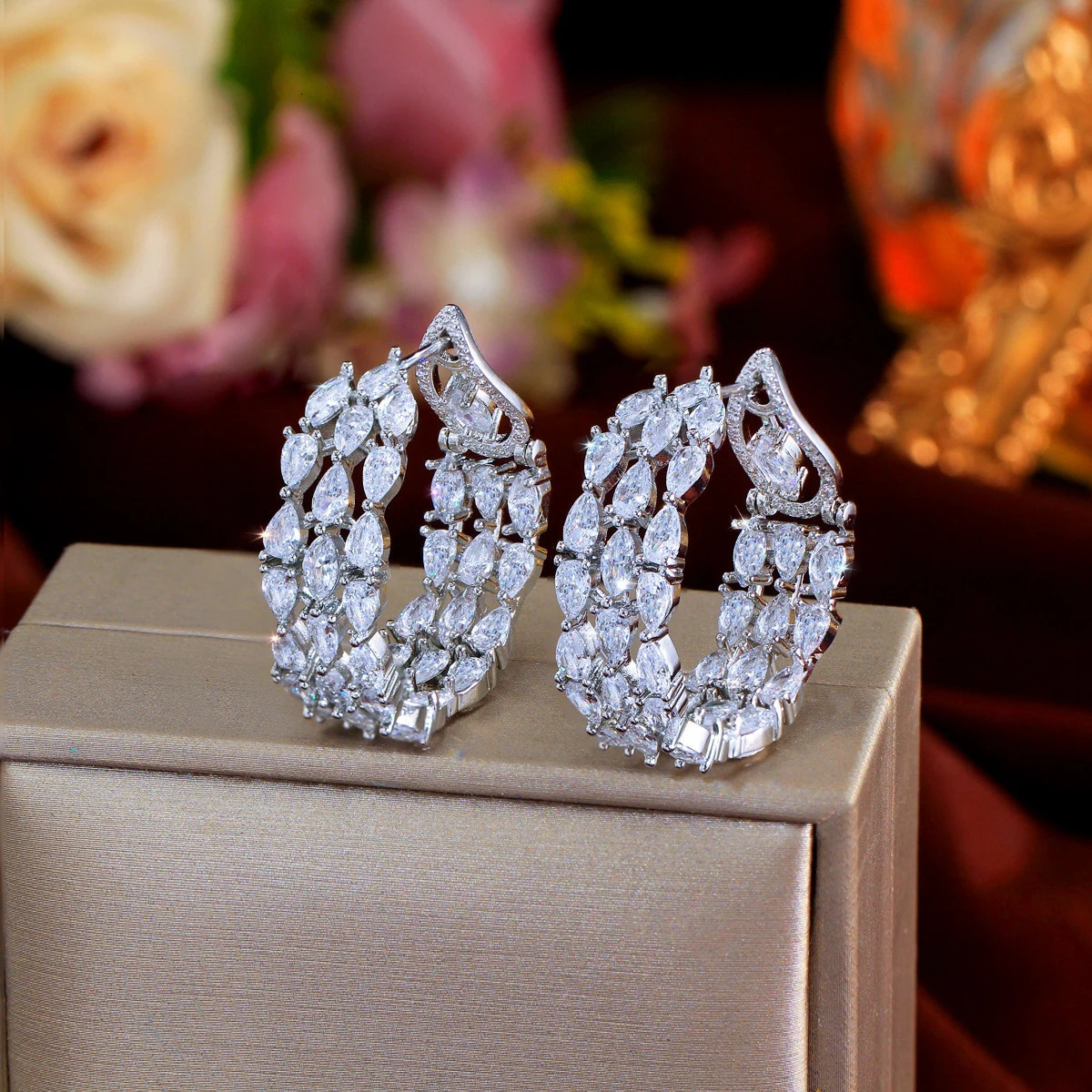 CWWZircons Clear White Double Sided CZ Paved Triple Round Big Chunky Hoop Earrings for Women Wedding Party Jewerly E0935 251224