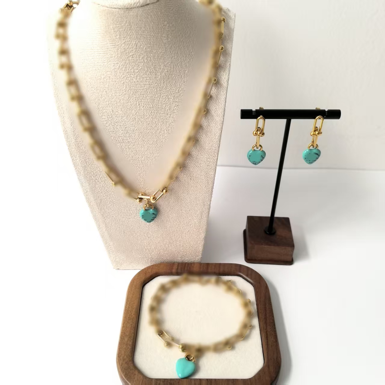 Designer Pendant Necklace set Cauldron-shaped design Elegant Brand Letter Clover Star Flower Charm Necklace with diamond 18K Gold Plated Chain Choker 