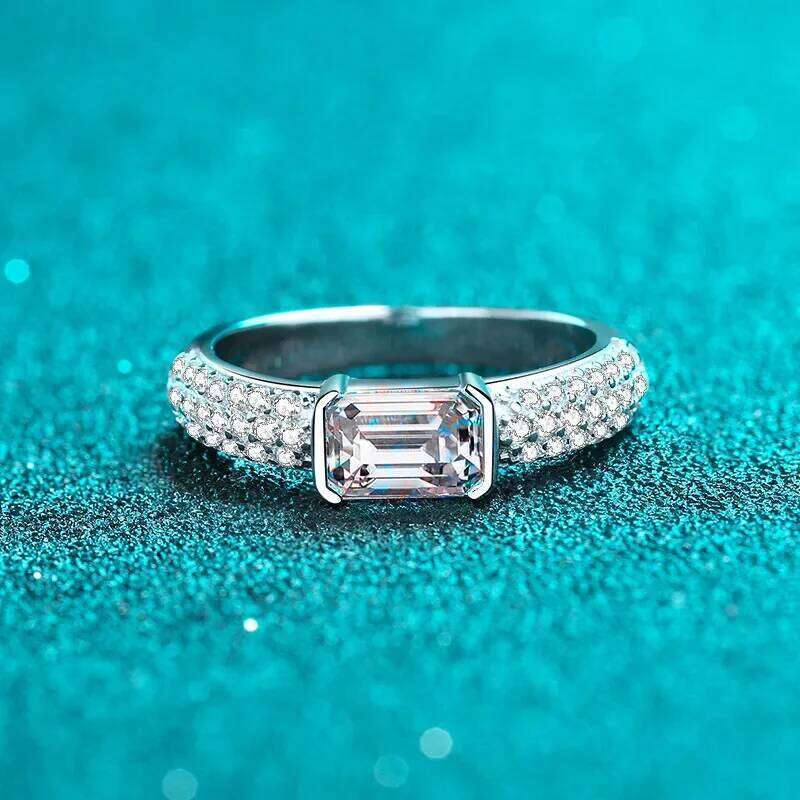 18K gold inlaid diamond women's ring, shiny emerald cut rectangular 1-Ct Pt950 platinum moissanite fashion ring 9d3