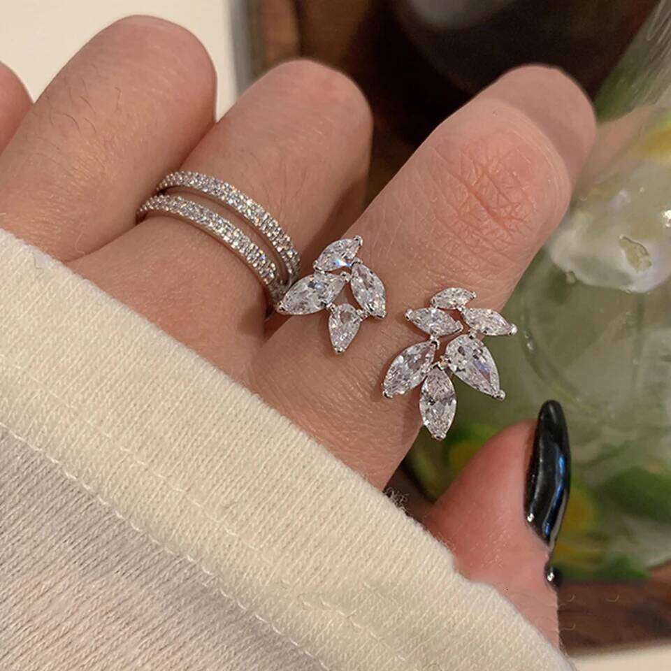 ZAKOL Shiny Cubic Leaf Flower Open Rings for Women Fashion Clear Marquise Zircon Crystal Finger Ring Party Jewelry