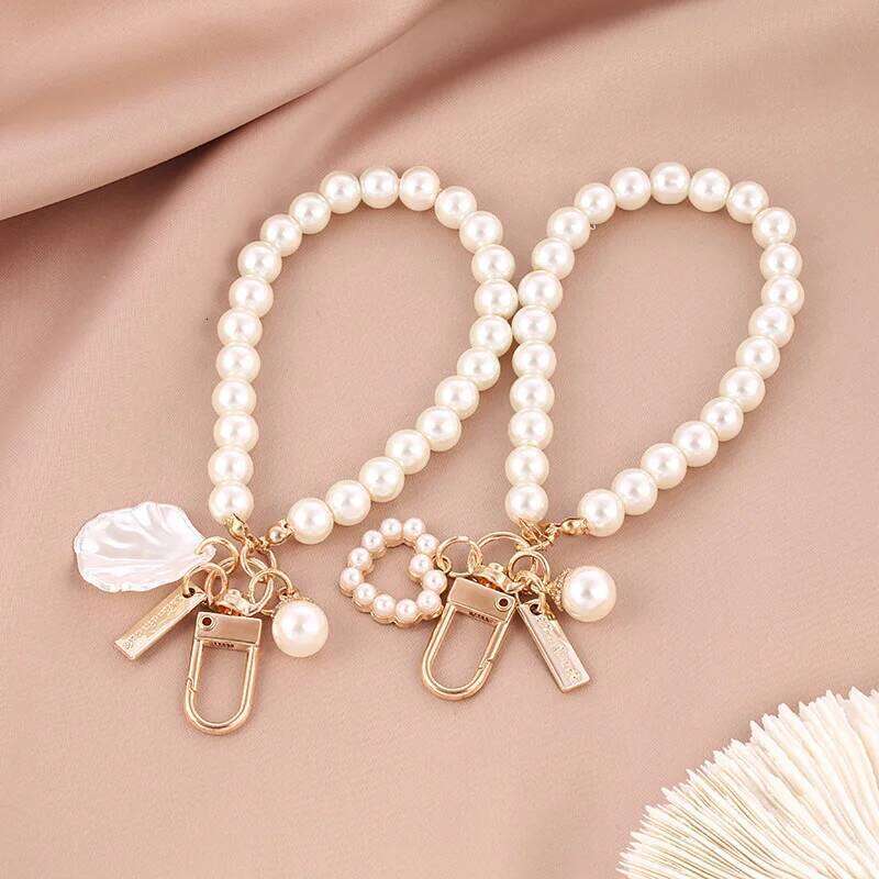 ZAKOL Cute Keychain for Women Girls Shiny Pearl Bead Shell Phone Bag Backpack Charm Accessory Car Key Chain Pendant