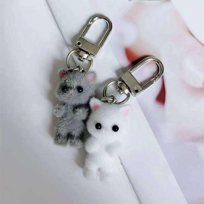 ZAKOL Cute Flocking Cat Keychain 3D Love Phone Pendant Headphone Charm Bag Decor Car Key Ring Jewelry Gift