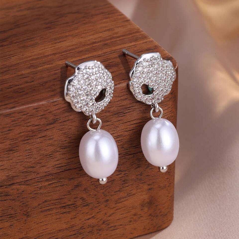 ZAKOL Elegant Shiny Zircon Imitation Pearl Dangle Earrings for Women Simple Light Bride's Earring Wedding Party Jewelry