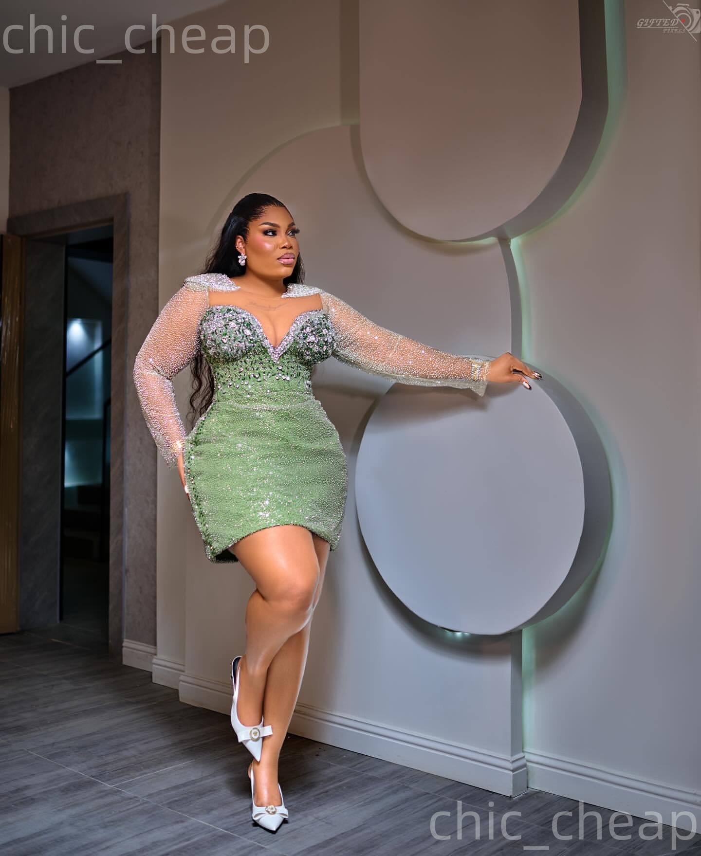 Chic Olive Green Sheath 2026 Cocktail Dress Beaded Crystals Sequined Short Mini Graduation Homecoming Dresses For Special Occasions Sweetheart Gowns