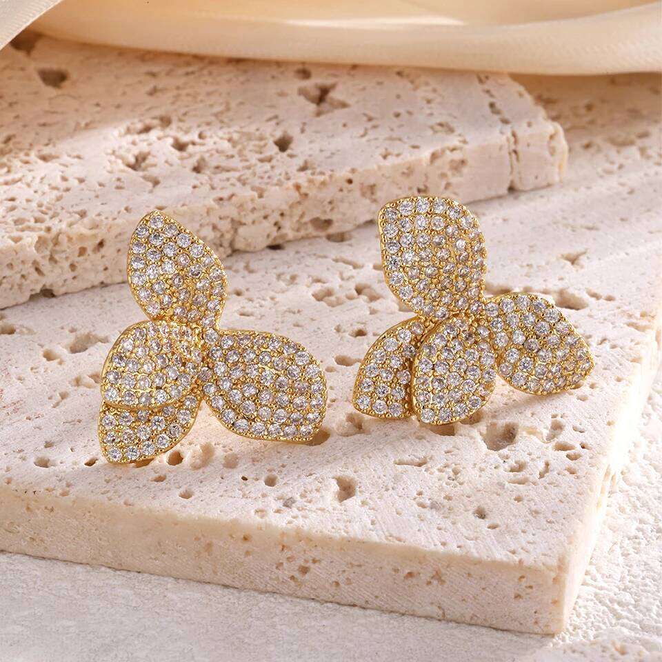 ZAKOL Luxury Leaf Leaves Flower Full Micro Cubic Zirconia Paved Wedding Bridal Earring For Women Party Jewelry Gift