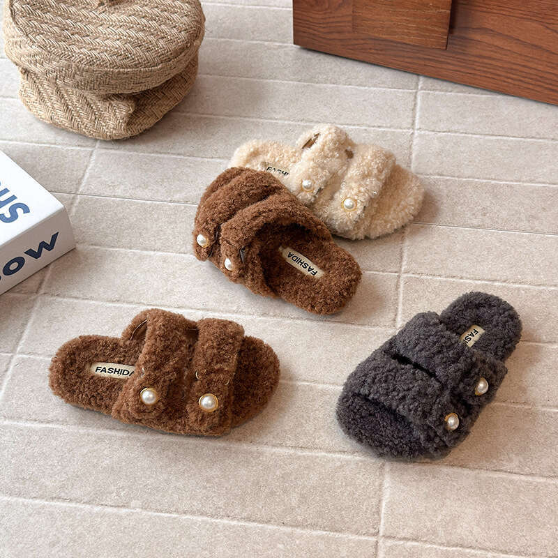 Children's One-Word Furry 2025 Spring and Autumn New Korean Style Girls' Fashion Versatile Soft Sole Home Slippers