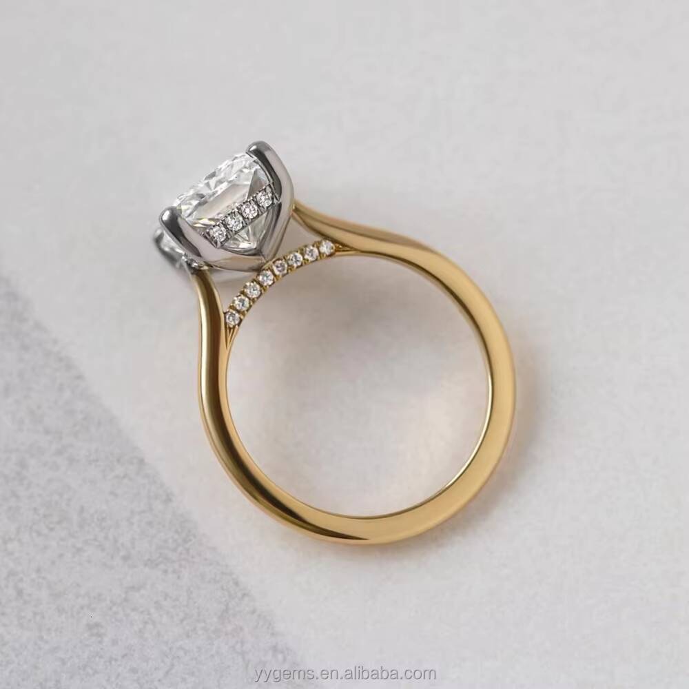 Customized Fine Jewelry 2 Tones 50CT Ice Radiant Cut Moissanite Diamond Hidden Halo 14K 18K Gold Wedding Rings for Women