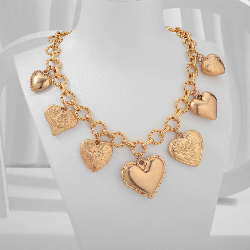 Statement Exaggerated Thick Chain High-End Embossed Vintage Tassel Metal Peach Heart Necklace Cross-Border