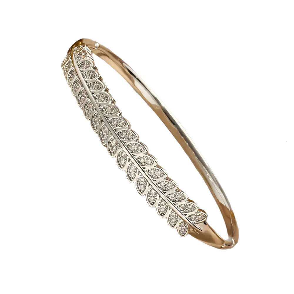 Hot-Selling Full Diamond Flower Bracelet for Women High-End Luxury Copper Gold-Plated Bracelet Versatile Trendy Jewelry Golden luxury bracelet festiva