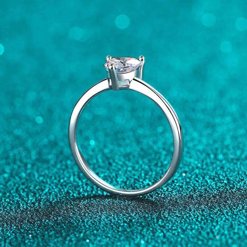 18K gold inlaid diamond women's heart-shaped moissanite fashionable PT950 platinum ring, luxurious tail ring 548