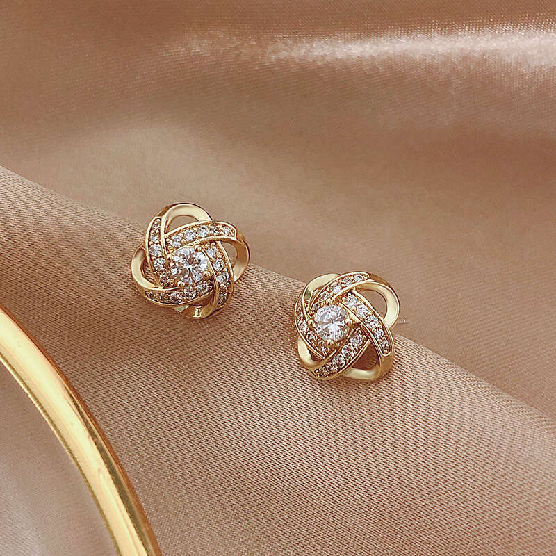 Earrings Women Simple Niche Four Leaf Clover Earrings New Ear Accessories Cool Style Suitable for Summer