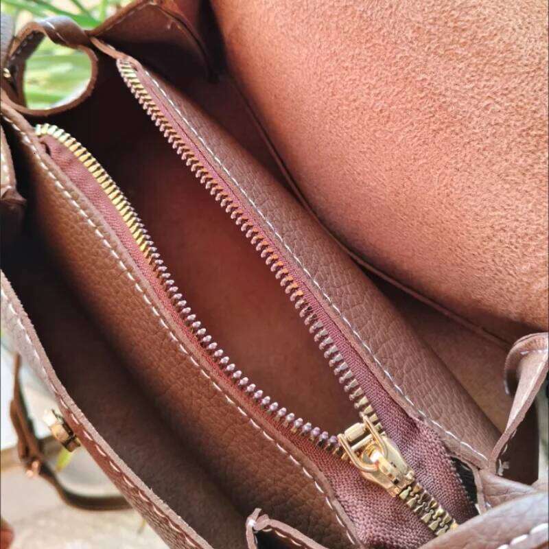 New Retro Pillow Simple Solid Color Versatile Personality Single Shoulder Crossbody Fashionable Niche Women S Bag MOMOTU