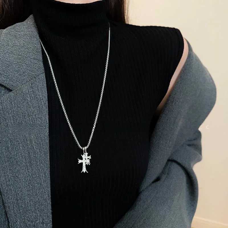 Elegant Womens Cross Pendant Alloy with Electroplating Long Snake Chain Design Hip-Hop Jewelry for Daily WearBest Gift Idea Y251227