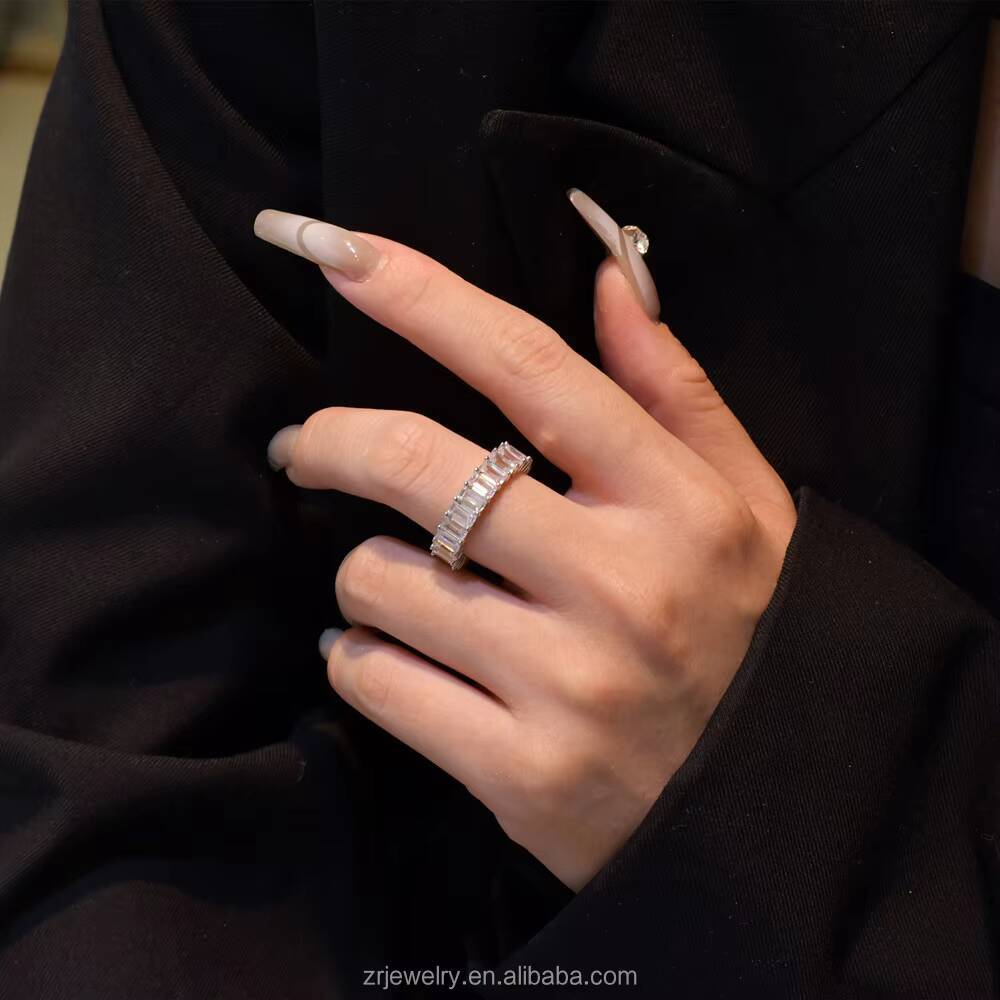 Wholesale 14K Pure Gold Lab Grown Diamond Band Wedding Rings 18K Solid Gold Synthetic Diamond Ring