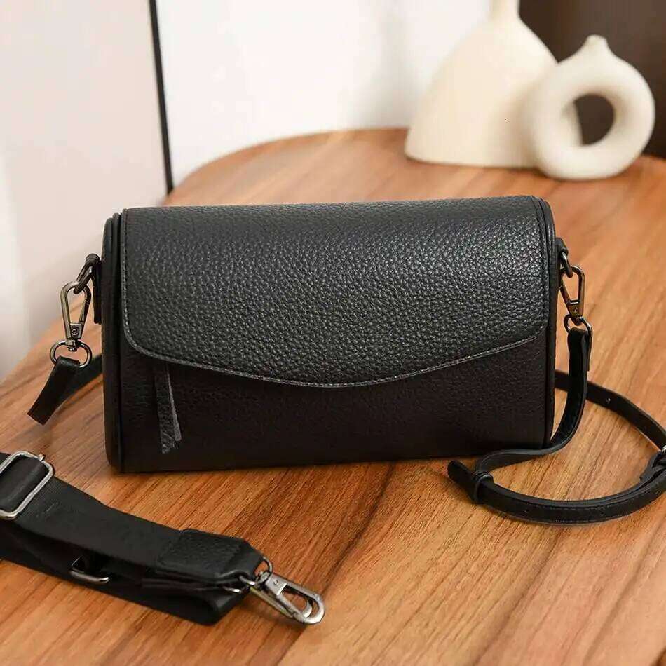 2025 New Authentic Genuine Leather Women's Shoulder Bag Fashion Retro Female Crossbody Bags Wallet Designer Brand Messenger Sac