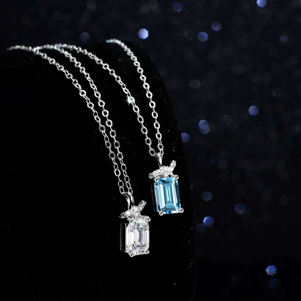 18K gold inlaid diamond moissanite necklace PT950 platinum pendant, one Ct egg shaped collarbone chain 1d8