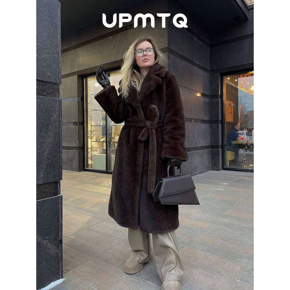 Brown Vintage Premium Faux Maxi Coat With Belt Stunning Mob Wife Parka Outwear Mink Fur Cozy Winter Warm Outfit Inspiration
