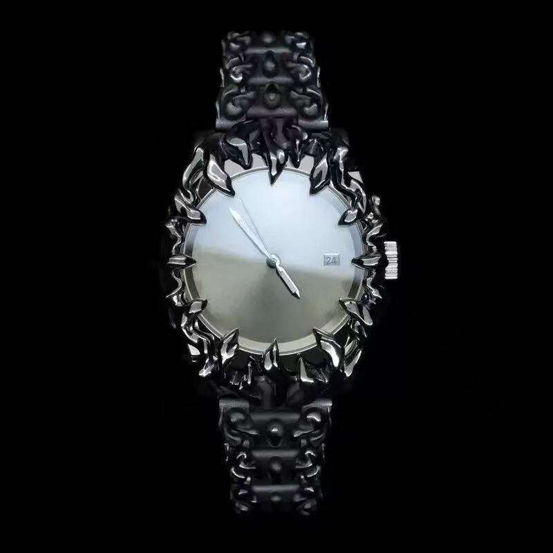 Claw shaped watch, high-end niche watch