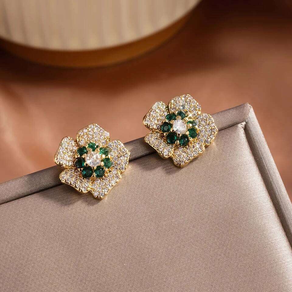 ZAKOL Elegant Shiny Cubic Zirconia Flower Stud Earrings Aesthetic Women's Ear Accessories Luxury Jewelry Gift for Women