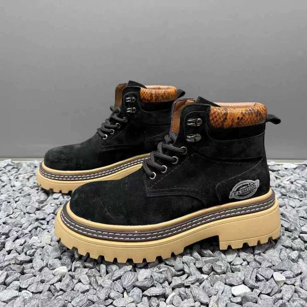 2025 New Martin British Style Non-Slip Thick Sole Versatile Workwear Retro Casual Yellow Boots Internet Celebrity Hot Item Stylish