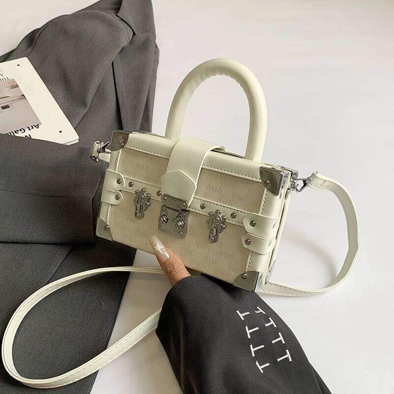 Elegant Leather Clutch Bag For Women With Vintage Flair Casual Style And Trendy High End Designer Inspiration LEMON KOKO