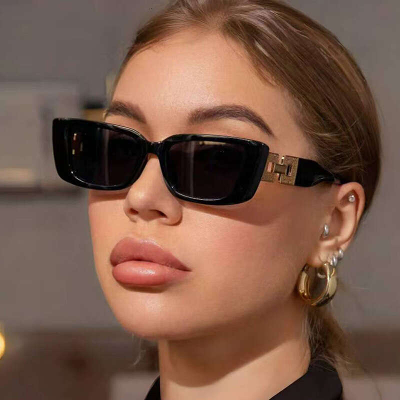 Fashion Rectangle Sunglasses Women Brand Vintage Small Frame Sun Glasses Ladies Classic Black Square Eyeglasses Liuyuemoshang