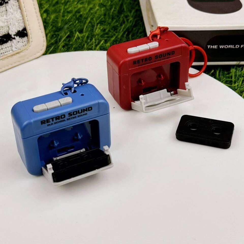 ZAKOL Personalized Retro Tape Recorder Keychain Mini Recording Music Box Pendant Keyring Backpack Ornament Birthday Couple Gift