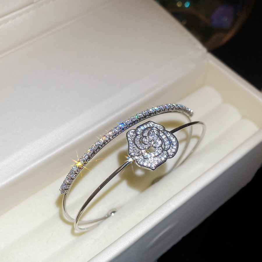 European and American Zircon Flower Double-layer Open Exquisite Elegant Light Luxury High-end Bracelet Design Sense Niche Jewelry