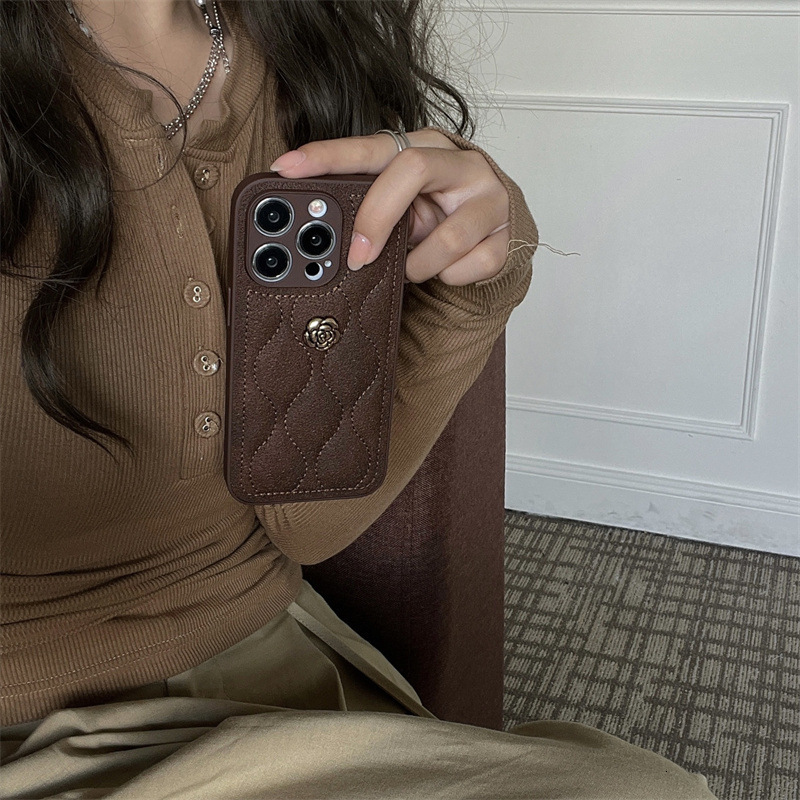 Brown Down Camellia Suitable for Apple 15 Pro Max Phone Case iPhone 14 Shockproof 13 Full Coverage 12 Silicone