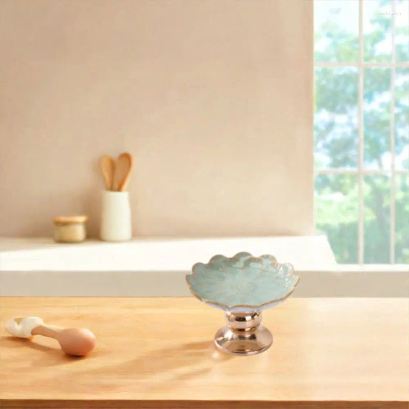 Candle Holders Home Decoration European Style Ceramics Stand Exquisite Light Luxury Holder Romantic Candlestick Birthday Gift H260310