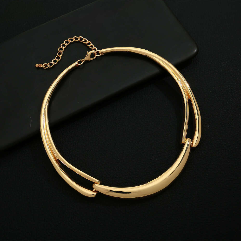 Women's Gold Collar Necklace High-End Style Thick Choker Unique Niche Accessories gold Fashion