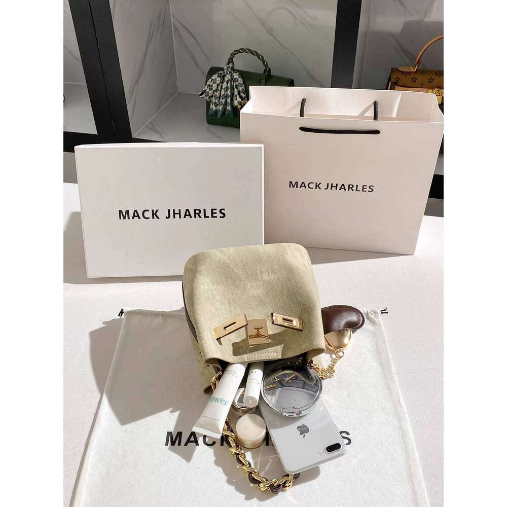 MACK JHARLES This Year's Trend Color-Block Bucket 2025 Autumn New High-End Chain Underarm Bag