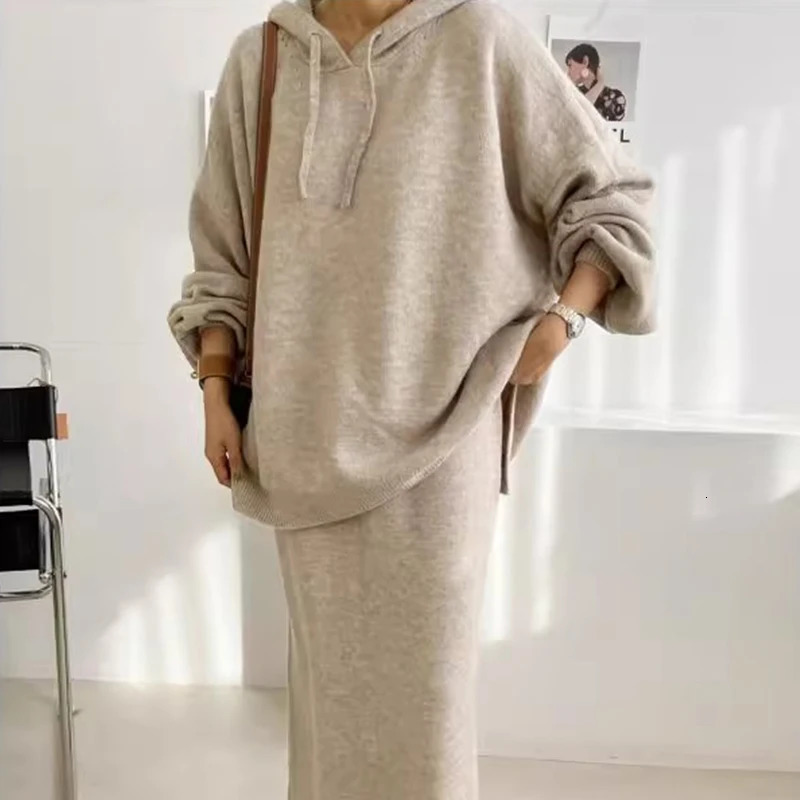 Chic Autumn Winter Vintage Lazy Sle Long Sve Hoodie Knitted Sweater Ba Split Knitted Skirt Set Womens Faion En 251219