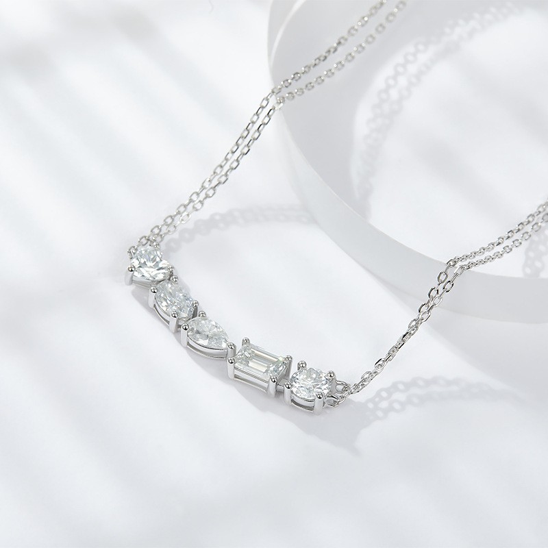 Cross-border foreign trade light luxury heart-shaped emerald cut oval water drop Mosanite silver gold-plated necklace