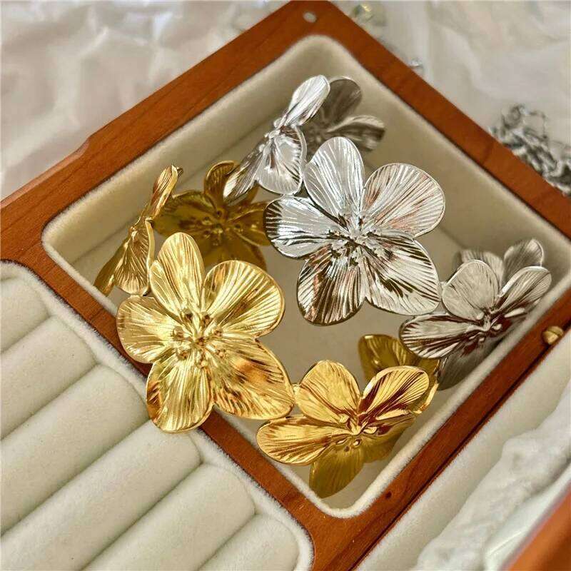2025 New Personality Wide Flower Bracelet Opening Geometric Adjustable Hand Jewelry Party Gift 25H1229