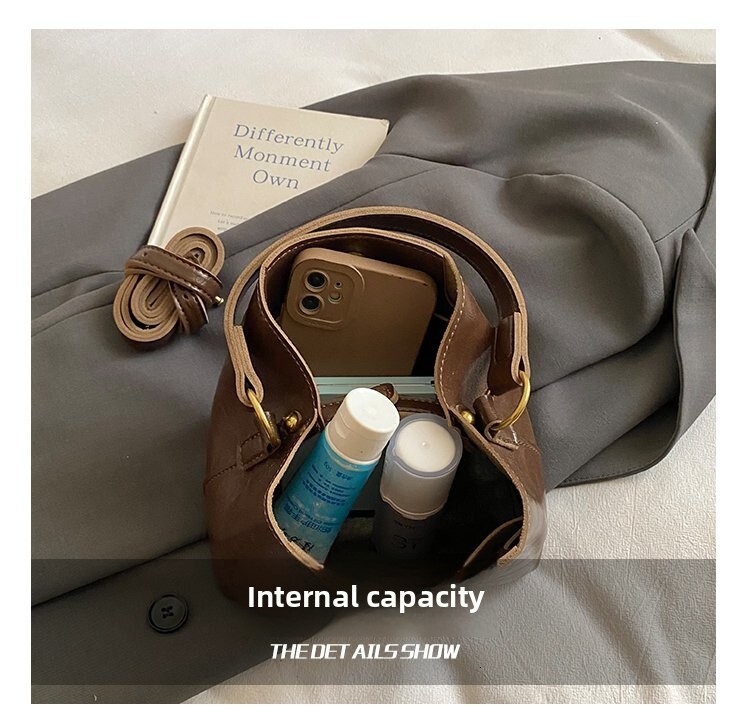 Winter Korean-style minimalist texture bucket bag crossbody bag