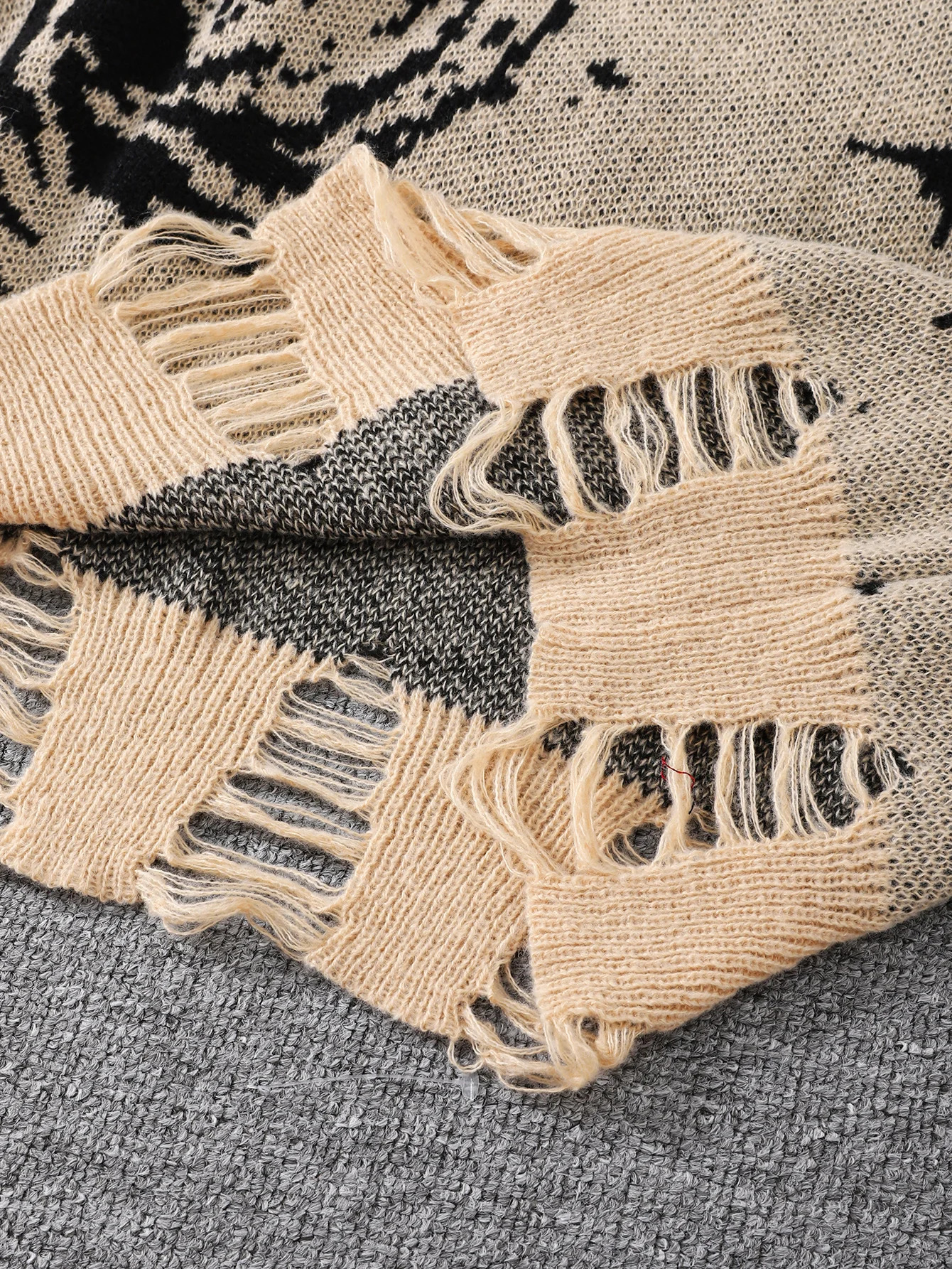 Trendy Street Style Ripped Abstract Starry Sky Pattern Pullover Sweater Casual Crew Neck Knitted Mens 251226