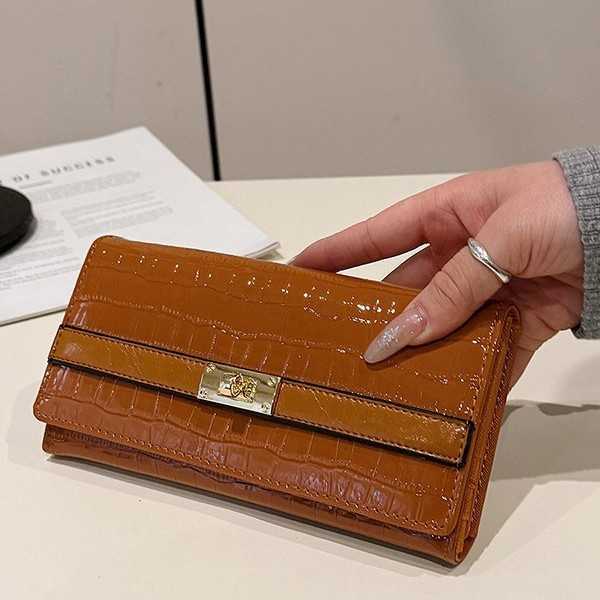 Stylish And Versatile Women's Clutch Bag Retro Clutch Bag Casual Long Wallet