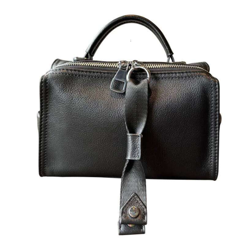 Design Black New Fashion Large Capacity Leisure Pillow High Quality Vintage Single Shoulder Crossbody Bag LEMON KOKO