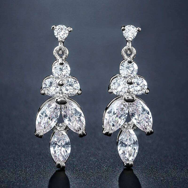 Classic Shinny Cubic Zirconia Leaf Dangle Earrings Necklace Set for Women Elegant Bridal Wedding Party Jewelry Dress