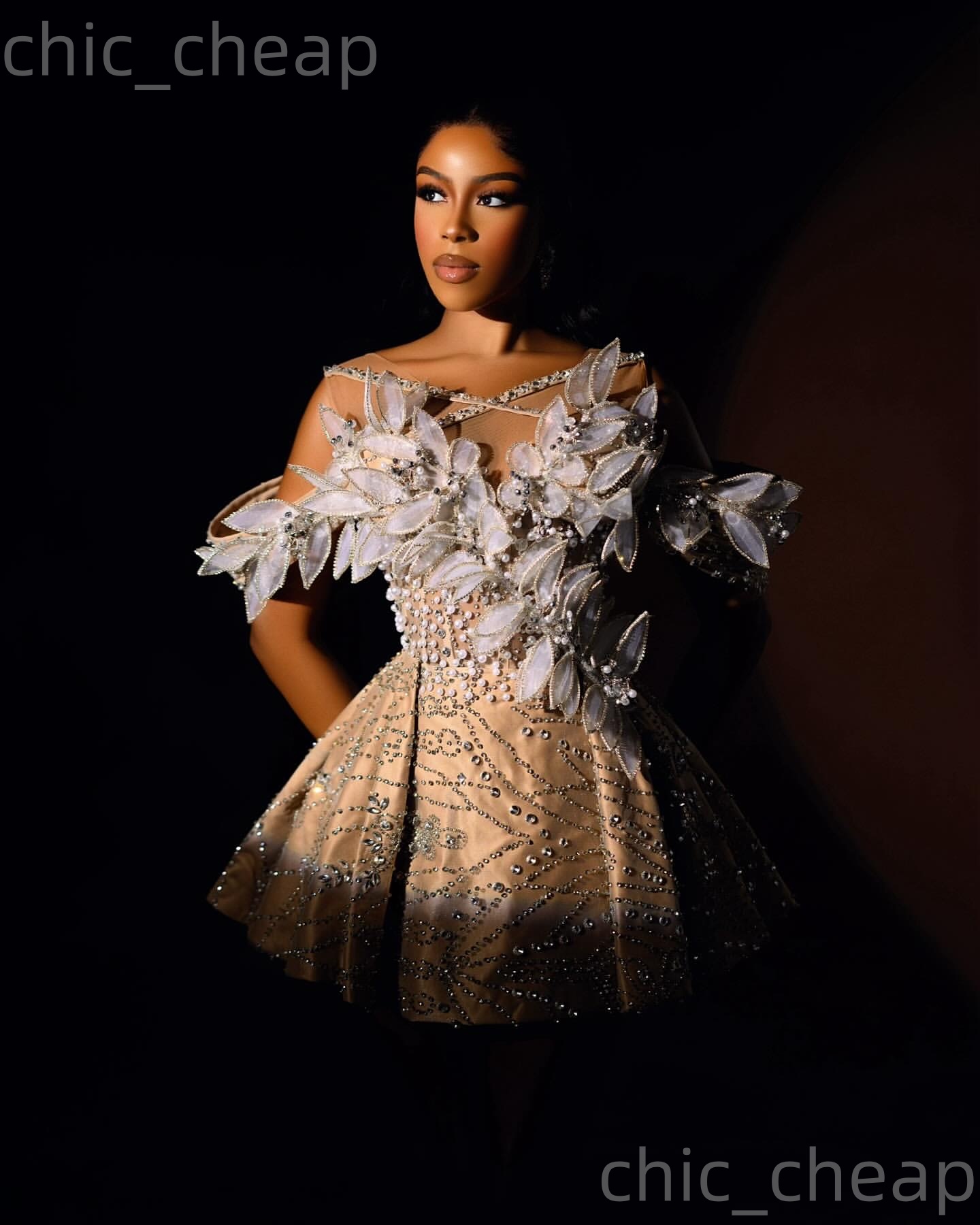 Chic Champagne A-line 2026 Cocktail Dress Beaded Crystals Florals Luxurious Short Mini Graduation Homecoming Dresses For Special Occasions Sweetheart 