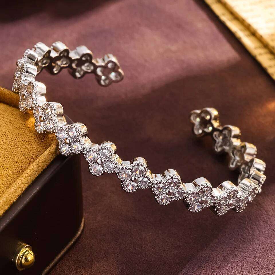 ZAKOL Colorful Zircon Five-leaf Flower Clover Open Bangle Bracelets for Women Luxury Shiny CZ Wedding Party Jewelry