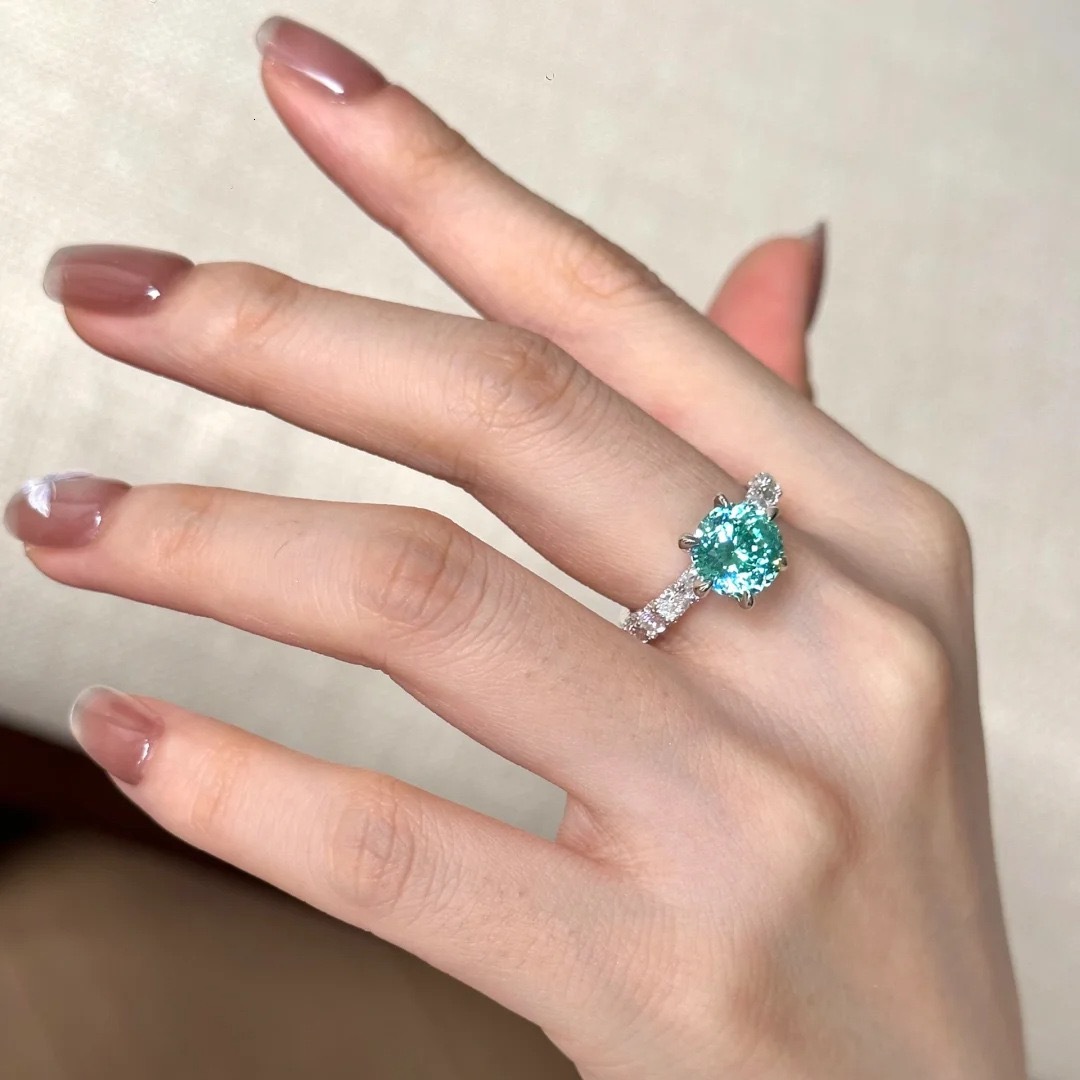 Luxury Brand Designer Jewelry Flash Paraiba Green Mint Wave Ring Light Luxury Fashion Micro-Pave 3 Fashion Green Diamond Wedding Ring Wholesale