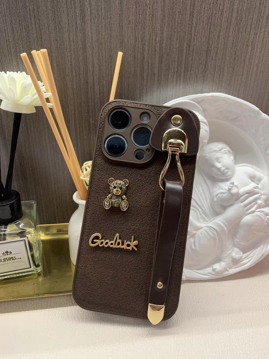 Light Luxury Camellia Wristband Compatible with Apple 15 Pro Max Phone Case New High-end Feel 14 Creative Niche 13 High