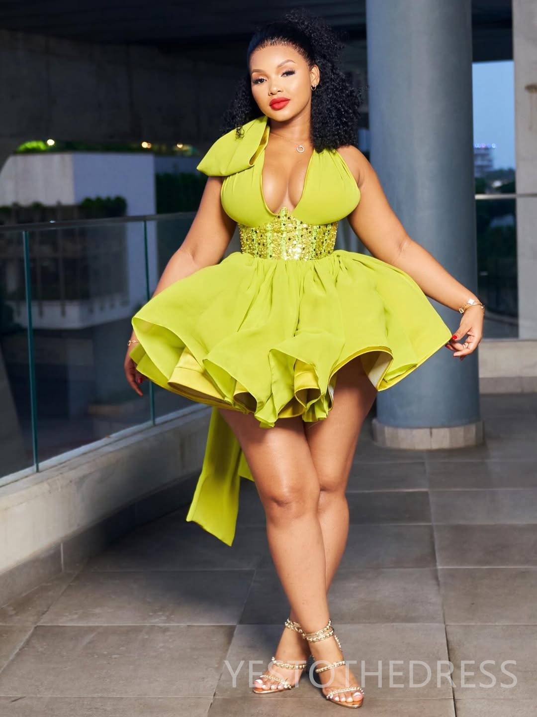 2026 Cocktail Dresses For Women Homecoming Dress Halter Chiffon Illusion Appliqued Beaded Lace Sexy Pearls Short Prom Dresses For African Nigeria Blac